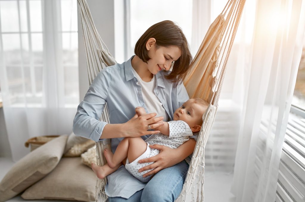 The Role of Window Blinds to Help With Newborn Sleep and Birth Planning